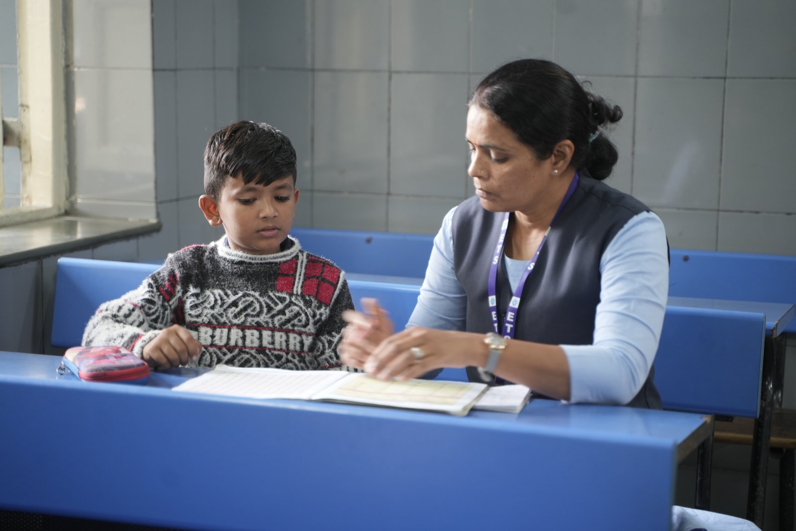 Montessori learning at NES
